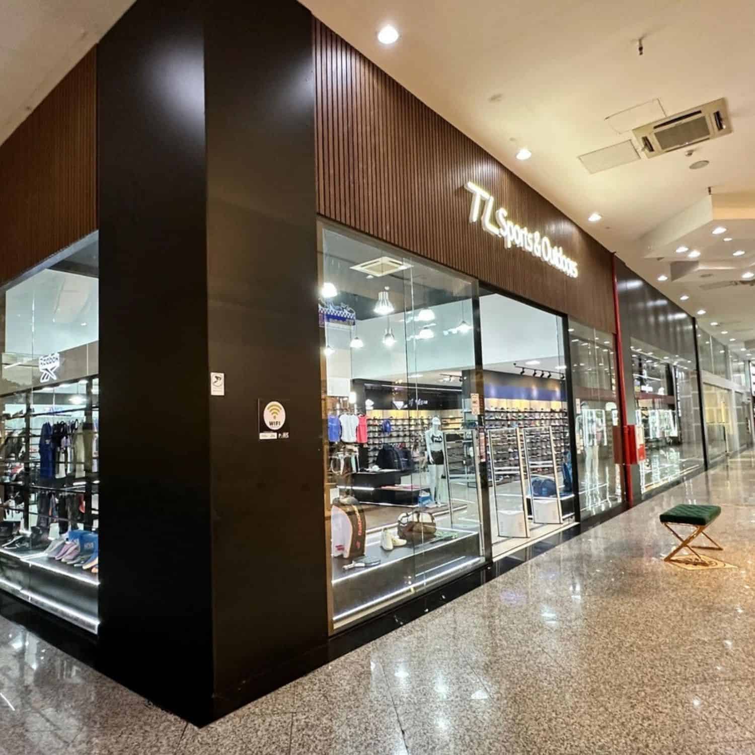 py TRAVEL RETAIL